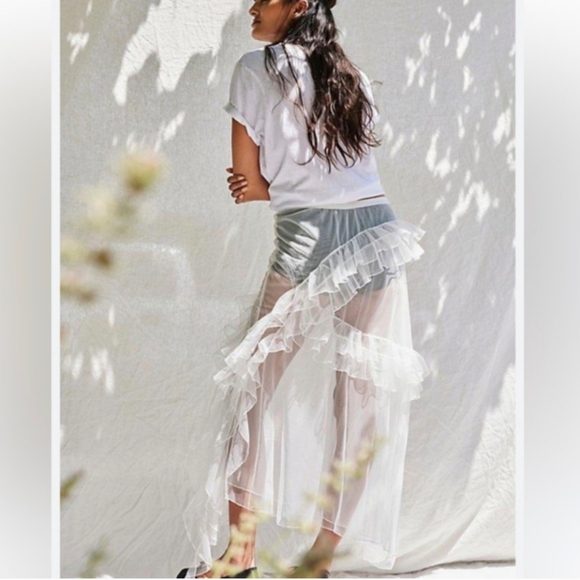 Free People Strike A Pose Half Slip - Picture 1 of 3